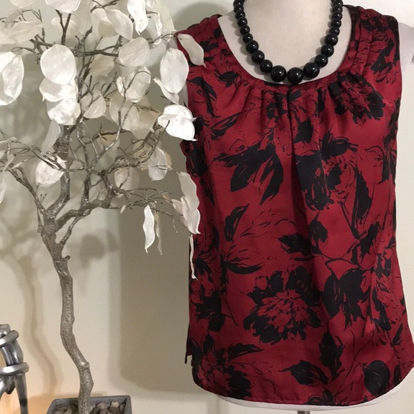 TALBOTS SLEEVELESS ELEGANT TOP - Picture 1 of 5